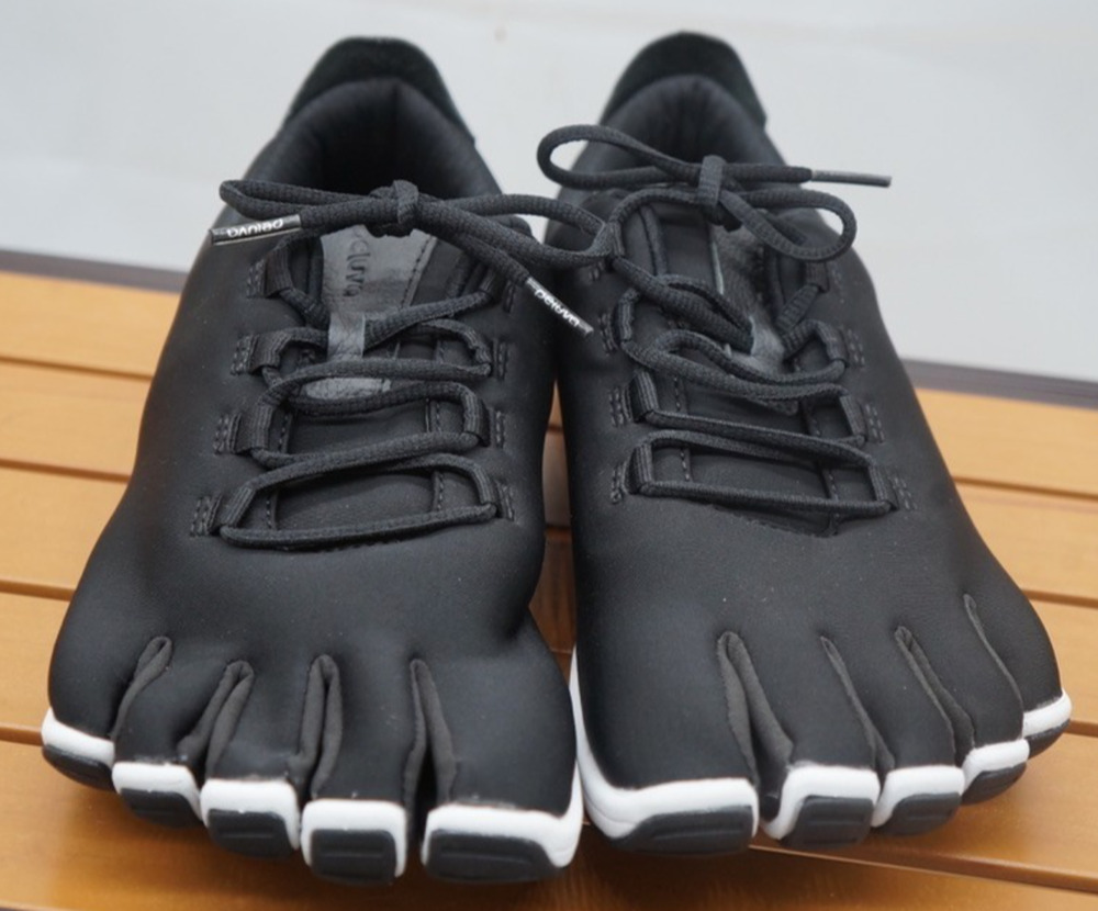 New! Peluva Strand PFWM30101 Men US 10 Black White Five Toes Trainers Shoes